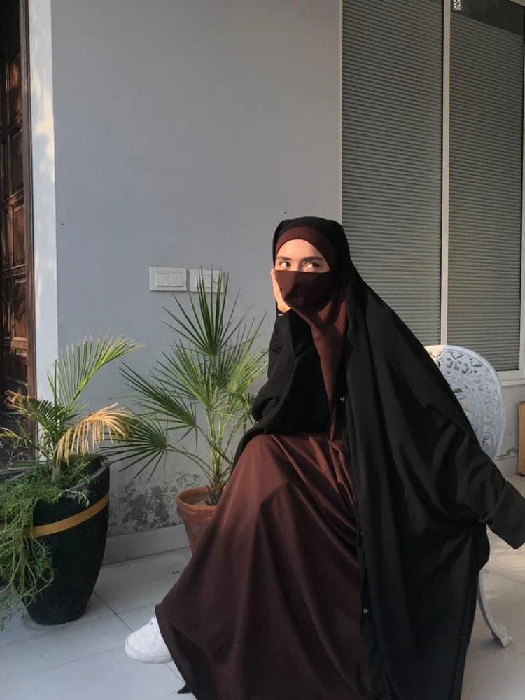 Elegant Irani Chadar